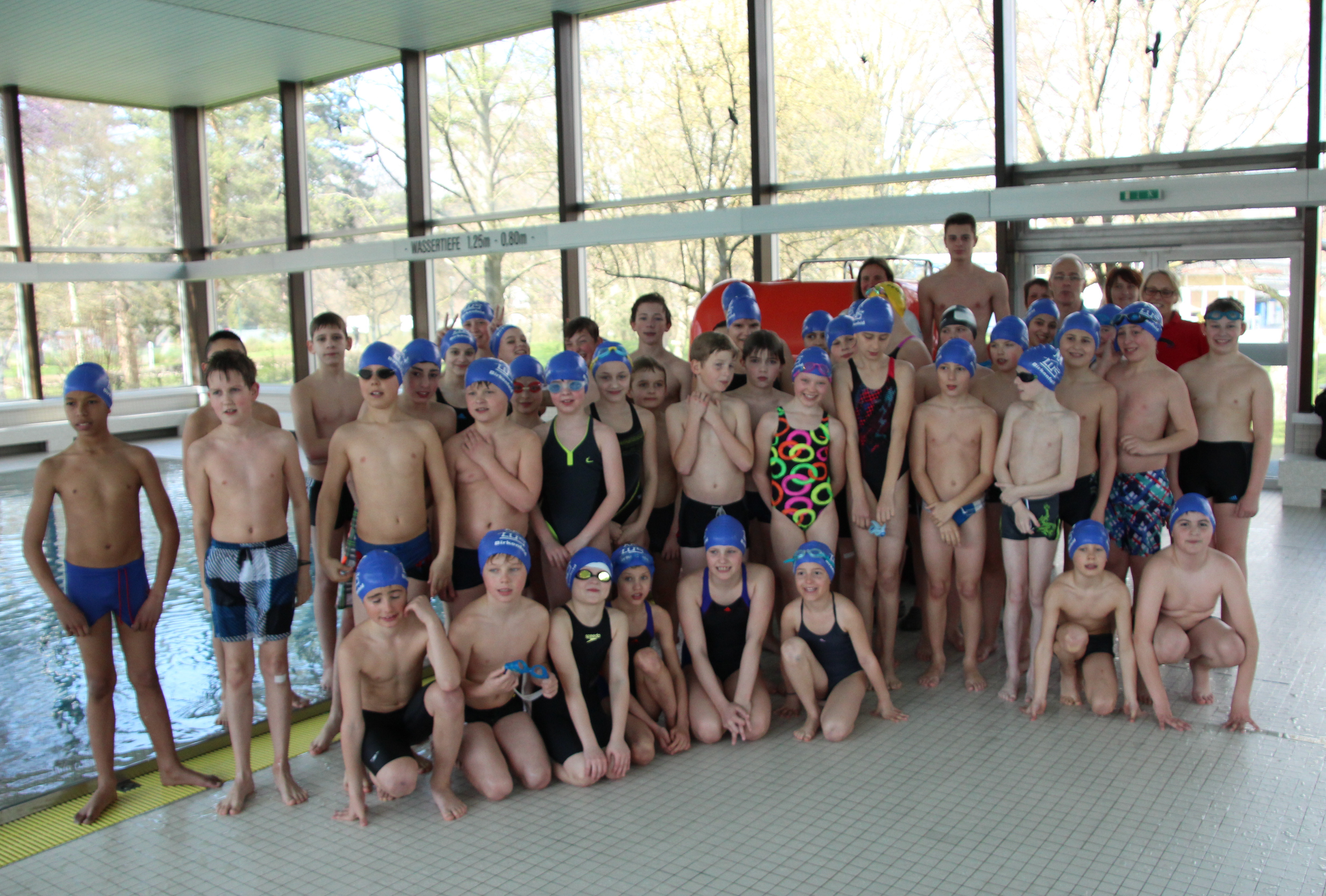 Schwimmerinnen und Schwimmer kämpfen in Mühlacker um den Einzug ins Regierungspräsidiumsfinale